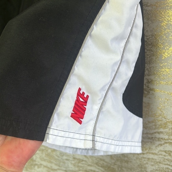 Nike Black/White And Red Swim Shorts Size S - Picture 4 of 14
